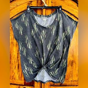 PLEIONE short sleeve t-shirt size XL